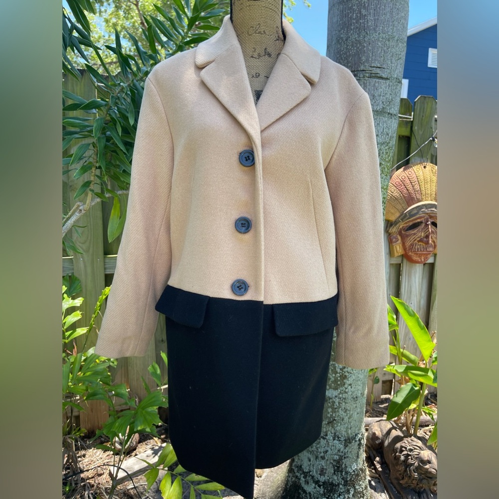 Talbots Petti size 10 coats in excellent condition like new